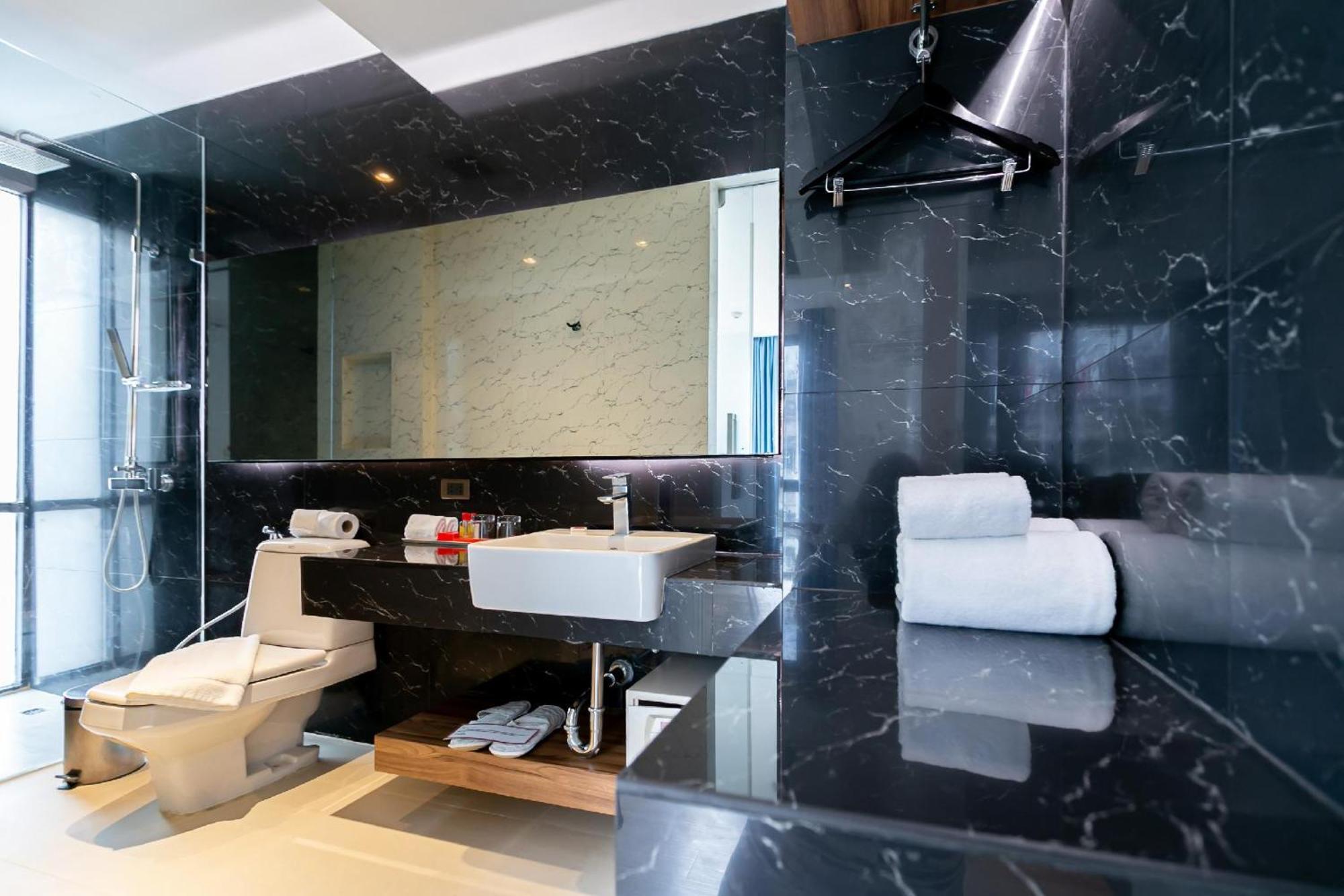Uno Express Hotel Bangkok Kültér fotó