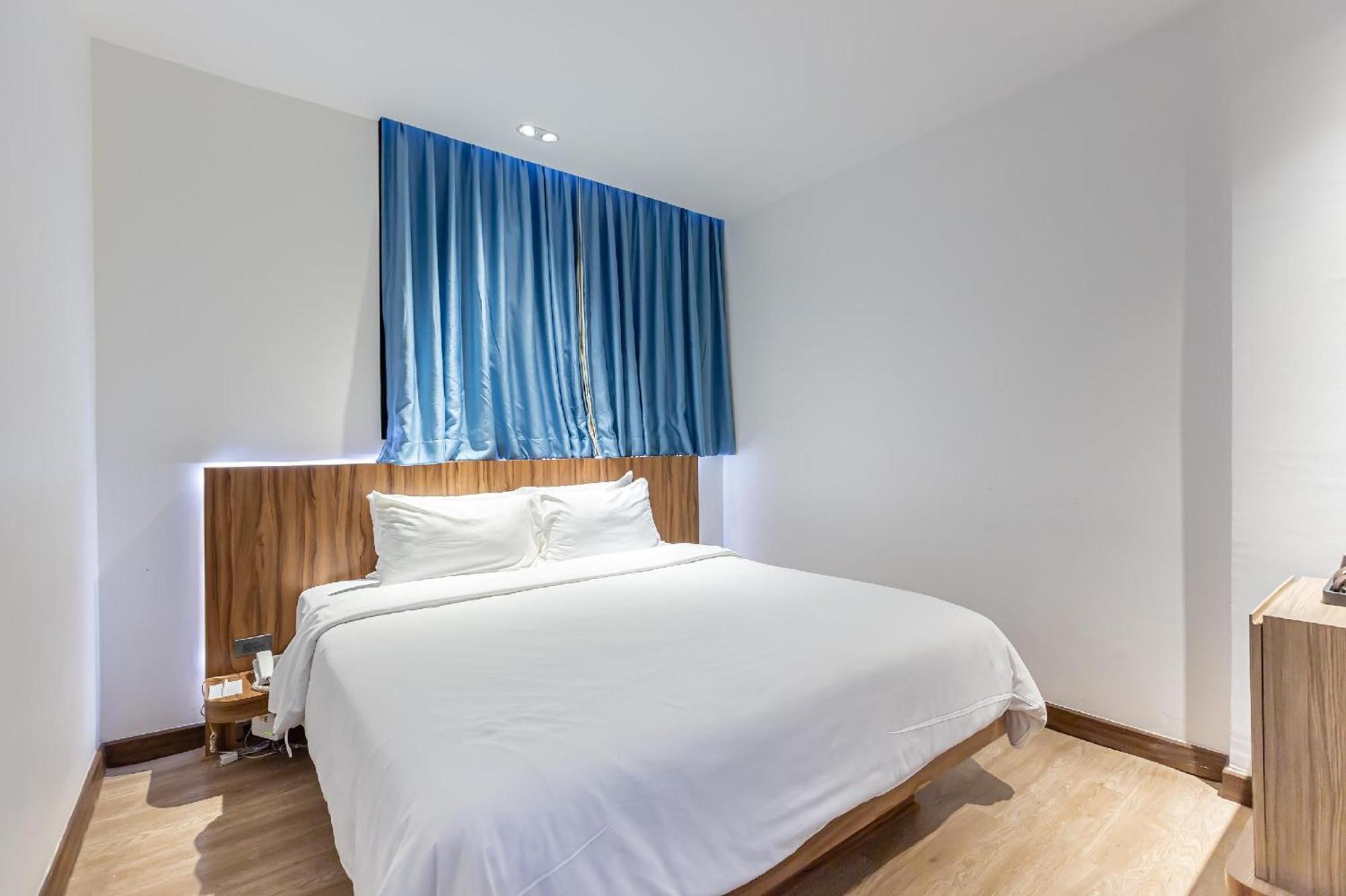 Uno Express Hotel Bangkok Kültér fotó